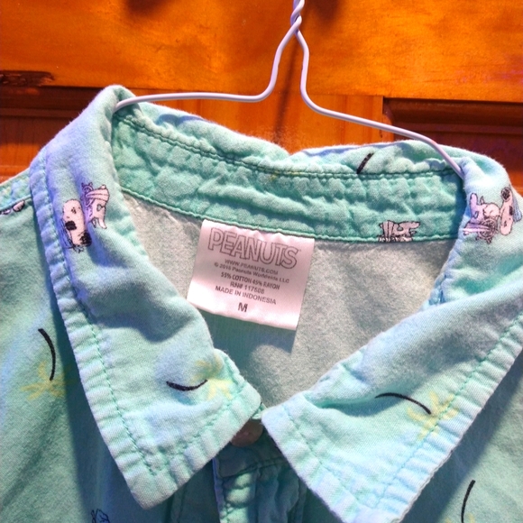 Peanuts Short Sleeve Button Down - Picture 4 of 5